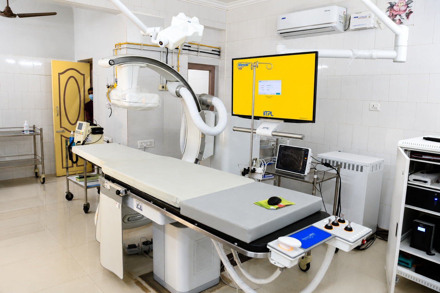 Cath Lab Patient Bed & Equipment
